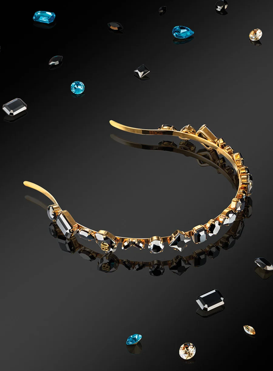 Balmain Hair Limited Edition Midnight Black Headband – in use