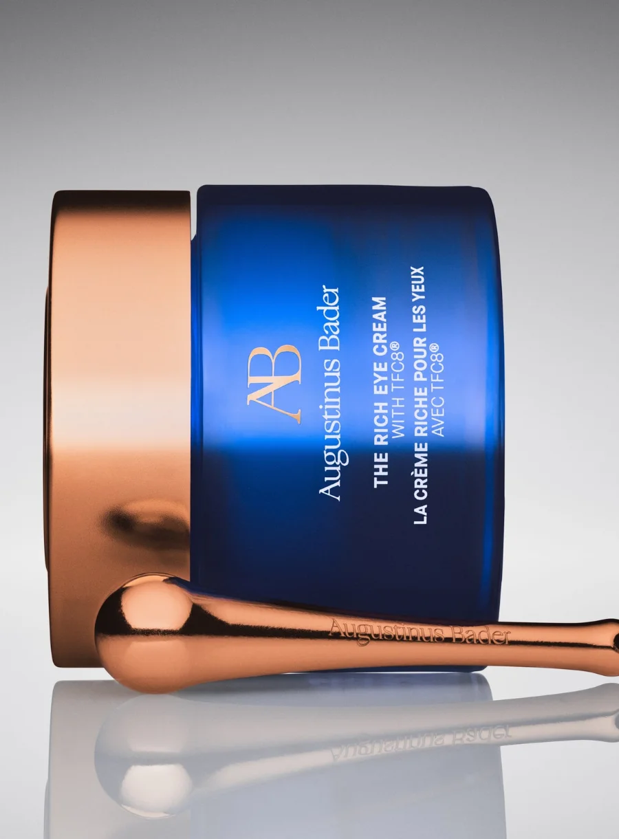 Augustinus Bader The Rich Eye Cream – in use
