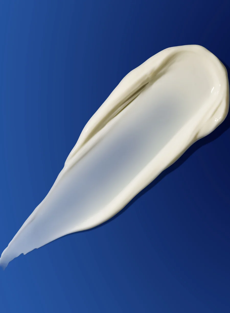 Augustinus Bader The Solar Shield SPF 50 – texture