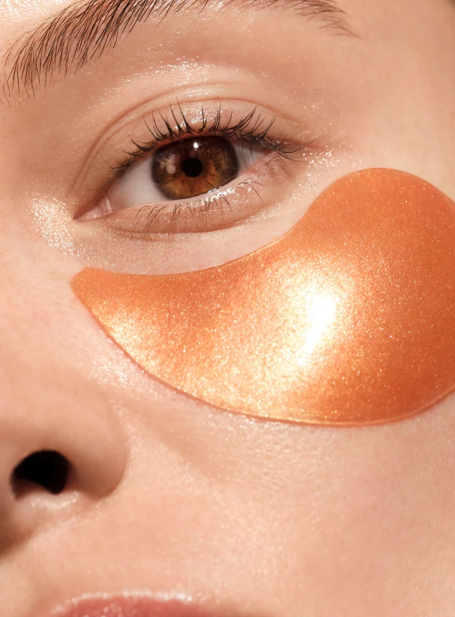 Augustinus Bader The Eye Patches – in use