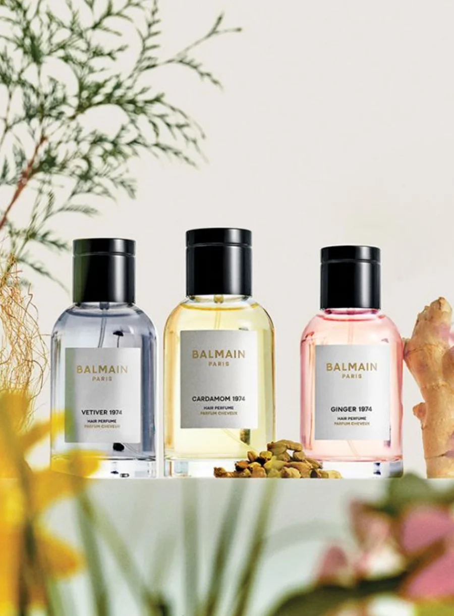 Balmain Hair Ginger 1974 Hair Perfume – in use